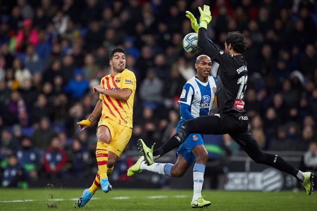 尤文官方：青年队20岁中卫费利佩十字韧带受伤