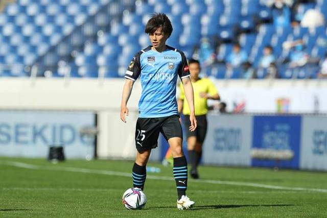 阿诺德坚持要35万镑周薪，利物浦提供合同25万镑